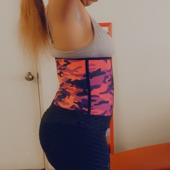 Fuschia Fierce Waist Trainer - Picture 4 of 4